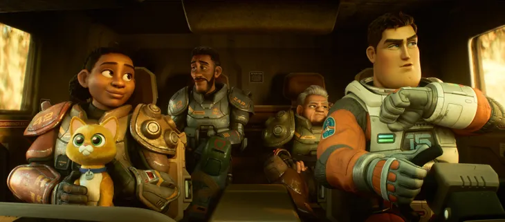 Lightyear mở màn doanh thu ảm đạm, gây thất vọng dù là phim của Disney - Ảnh 2. Lightyear mở màn doanh thu ảm đạm, gây thất vọng dù là phim của Disney - Ảnh 2.