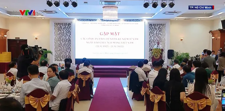 Chủ tịch nước: Báo chí hãy là kênh cảnh báo sớm tham nhũng, tiêu cực - Ảnh 1. Chủ tịch nước: Báo chí hãy là kênh cảnh báo sớm tham nhũng, tiêu cực - Ảnh 1.
