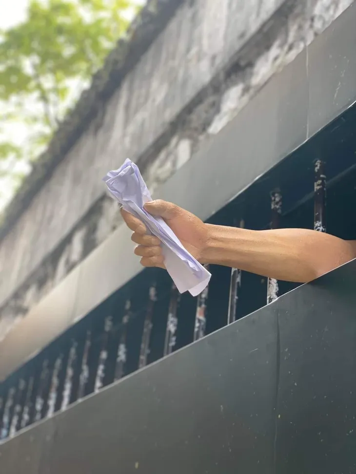 Trưng bày chuyên đề “Đứng lên và cất tiếng”: Kỷ niệm 97 năm Ngày Báo chí Cách mạng Việt Nam - Ảnh 3. Trưng bày chuyên đề “Đứng lên và cất tiếng”: Kỷ niệm 97 năm Ngày Báo chí Cách mạng Việt Nam - Ảnh 3.
