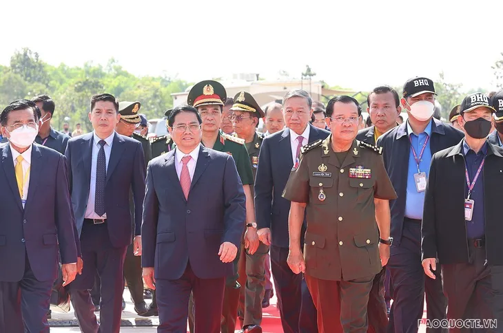 Thủ tướng Campuchia Hun Sen: Giúp đỡ nhau từ lúc khó khăn, khi đó đã biết ai là bạn tốt - Ảnh 1. Thủ tướng Campuchia Hun Sen: Giúp đỡ nhau từ lúc khó khăn, khi đó đã biết ai là bạn tốt - Ảnh 1.
