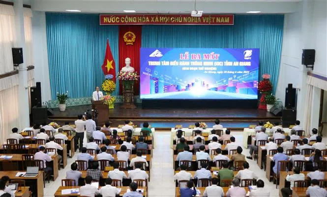 Đưa vào vận hành Trung tâm điều hành thông minh tỉnh An Giang - Ảnh 3. Đưa vào vận hành Trung tâm điều hành thông minh tỉnh An Giang - Ảnh 3.