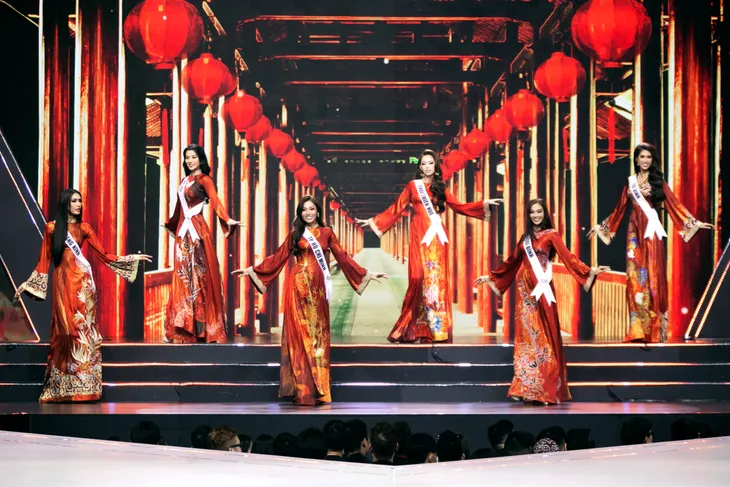 Top 41 Hoa hậu Hoàn vũ Việt Nam 2022 cuốn hút tại Bán kết - Ảnh 8. Top 41 Hoa hậu Hoàn vũ Việt Nam 2022 cuốn hút tại Bán kết - Ảnh 8.