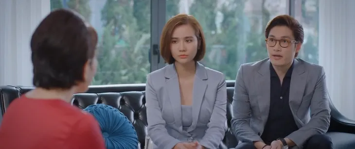 Thương ngày nắng về 2 - Tập 36: Phong nhận quà từ con gái, mắng oan Vân bày trò - Ảnh 2. Thương ngày nắng về 2 - Tập 36: Phong nhận quà từ con gái, mắng oan Vân bày trò - Ảnh 2.