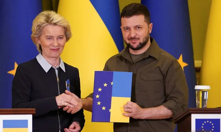 Hội đồng châu Âu nhất trí cấp quy chế ứng viên EU cho Ukraine - Ảnh 1. Hội đồng châu Âu nhất trí cấp quy chế ứng viên EU cho Ukraine - Ảnh 1.