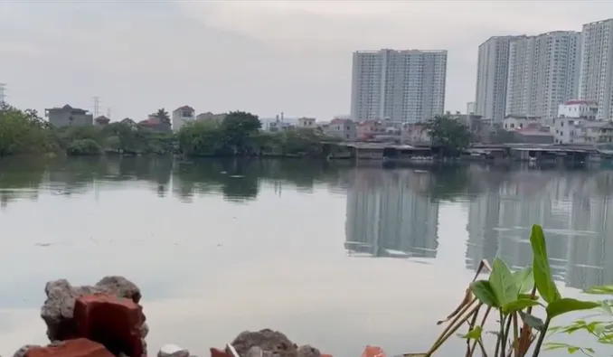 Đô thị hóa... bóp nghẹt hồ, ao - Ảnh 1. Đô thị hóa... bóp nghẹt hồ, ao - Ảnh 1.