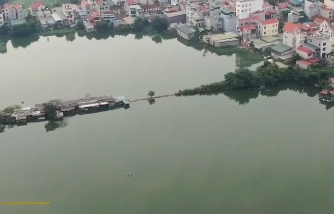 Đô thị hóa... bóp nghẹt hồ, ao - Ảnh 2. Đô thị hóa... bóp nghẹt hồ, ao - Ảnh 2.