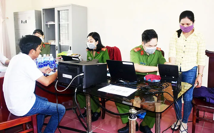 TP Hồ Chí Minh tăng thời gian làm căn cước công dân cho người dân - Ảnh 1. TP Hồ Chí Minh tăng thời gian làm căn cước công dân cho người dân - Ảnh 1.