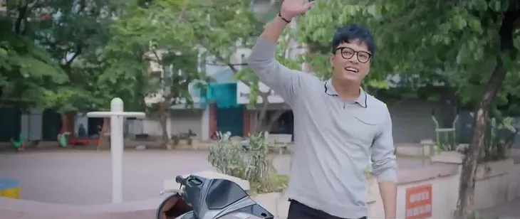 Thương ngày nắng về 2 - Tập 37: Đức ngẩn ngơ nhìn Khánh có người khác ô tô đưa đón - Ảnh 2. Thương ngày nắng về 2 - Tập 37: Đức ngẩn ngơ nhìn Khánh có người khác ô tô đưa đón - Ảnh 2.