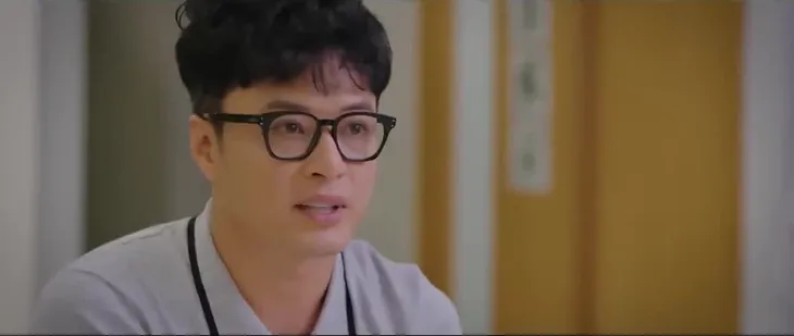 Thương ngày nắng về 2 - Tập 37: Vân Vân sắp phát hiện ra Đông Phong chính là 2-Wind - Ảnh 1. Thương ngày nắng về 2 - Tập 37: Vân Vân sắp phát hiện ra Đông Phong chính là 2-Wind - Ảnh 1.