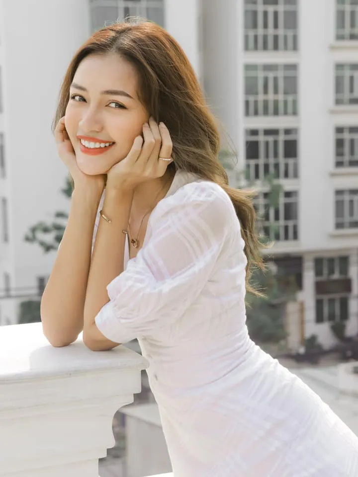 Nhan sắc đời thường của tân Hoa hậu Ngọc Châu - Ảnh 9. Nhan sắc đời thường của tân Hoa hậu Ngọc Châu - Ảnh 9.