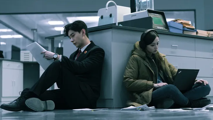 Phim Chân tướng quy tụ dàn sao Hoa ngữ nổi tiếng ra mắt khán giả Việt trên VTV9 - Ảnh 2. Phim Chân tướng quy tụ dàn sao Hoa ngữ nổi tiếng ra mắt khán giả Việt trên VTV9 - Ảnh 2.