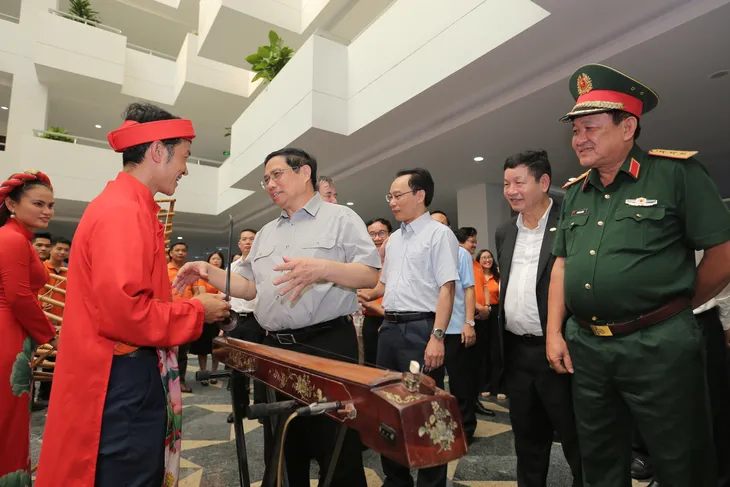 Thủ tướng Chính phủ thăm khu đô thị FPT City tại Đà Nẵng - Ảnh 1. Thủ tướng Chính phủ thăm khu đô thị FPT City tại Đà Nẵng - Ảnh 1.