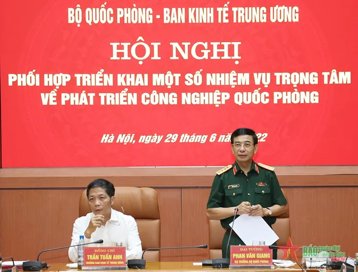Triển khai nhiệm vụ phát triển công nghiệp quốc phòng - Ảnh 1. Triển khai nhiệm vụ phát triển công nghiệp quốc phòng - Ảnh 1.