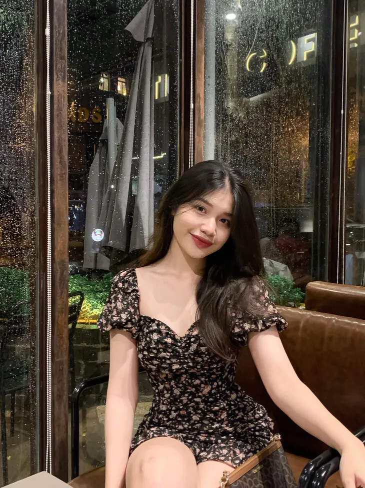 Nhan sắc đời thường của nữ sinh vào vai cảnh sát Như Ý Bão ngầm - Ảnh 5. Nhan sắc đời thường của nữ sinh vào vai cảnh sát Như Ý Bão ngầm - Ảnh 5.