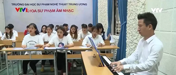 Tăng tốc đào tạo ngành Sư phạm cho chương trình mới - Ảnh 1. Tăng tốc đào tạo ngành Sư phạm cho chương trình mới - Ảnh 1.