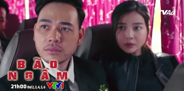 Bão ngầm - Tập 70: Cảnh sát giao thông kiểm tra xe cưới, Hạ Lam có nhanh trí để ông trùm lọt lưới? - Ảnh 5. Bão ngầm - Tập 70: Cảnh sát giao thông kiểm tra xe cưới, Hạ Lam có nhanh trí để ông trùm lọt lưới? - Ảnh 5.