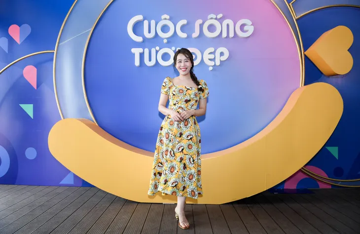 Á hậu Phương Nga cô đơn giữa dàn MC chuẩn bỉm sữa - Ảnh 36. Á hậu Phương Nga cô đơn giữa dàn MC chuẩn bỉm sữa - Ảnh 36.
