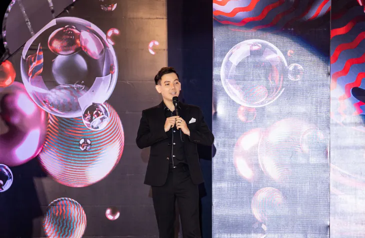 Quảng bá văn hóa du lịch qua thời trang tại Vietnam International Fashion Tour - Ảnh 2. Quảng bá văn hóa du lịch qua thời trang tại Vietnam International Fashion Tour - Ảnh 2.