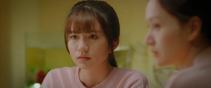 Thương ngày nắng về 2 - Tập 28: Đức được mẹ và chị gái dắt mối đi lấy vợ mới giàu sụ - Ảnh 11. Thương ngày nắng về 2 - Tập 28: Đức được mẹ và chị gái dắt mối đi lấy vợ mới giàu sụ - Ảnh 11.