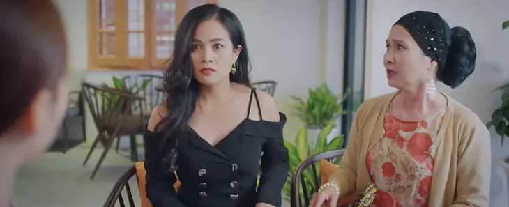 Thương ngày nắng về 2 - Tập 29: Đã đến lúc mẹ chồng - chị dâu phải cầu xin Khánh - Ảnh 6. Thương ngày nắng về 2 - Tập 29: Đã đến lúc mẹ chồng - chị dâu phải cầu xin Khánh - Ảnh 6.