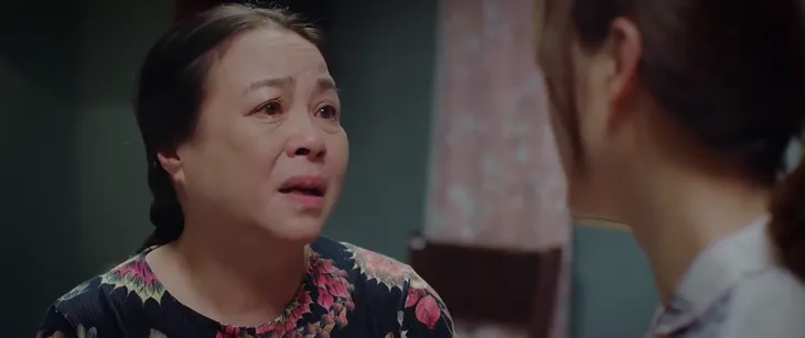 Thương ngày nắng về 2 - Tập 29: Đức tiết lộ mắc bệnh hiểm nghèo với bố - Ảnh 5. Thương ngày nắng về 2 - Tập 29: Đức tiết lộ mắc bệnh hiểm nghèo với bố - Ảnh 5.