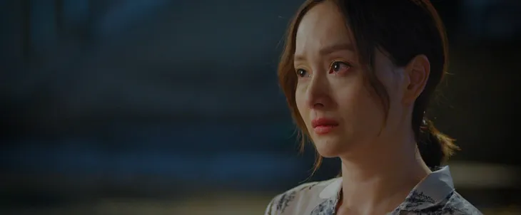 Thương ngày nắng về 2 - Tập 30: Vì sao bà Nhung lo lắng Duy yêu Trang? - Ảnh 3. Thương ngày nắng về 2 - Tập 30: Vì sao bà Nhung lo lắng Duy yêu Trang? - Ảnh 3.