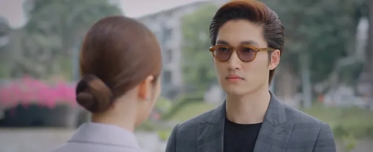 Thương ngày nắng về 2 - Tập 30: Vì sao bà Nhung lo lắng Duy yêu Trang? - Ảnh 8. Thương ngày nắng về 2 - Tập 30: Vì sao bà Nhung lo lắng Duy yêu Trang? - Ảnh 8.