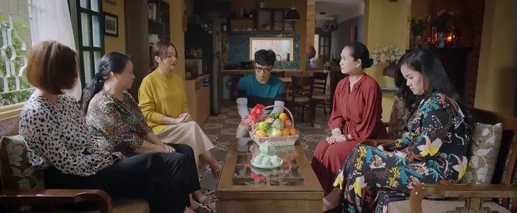 Thương ngày nắng về 2 - Tập 30: Mẹ con bà Hiền đến xin lỗi, Khánh vẫn quyết dứt tình - Ảnh 1. Thương ngày nắng về 2 - Tập 30: Mẹ con bà Hiền đến xin lỗi, Khánh vẫn quyết dứt tình - Ảnh 1.
