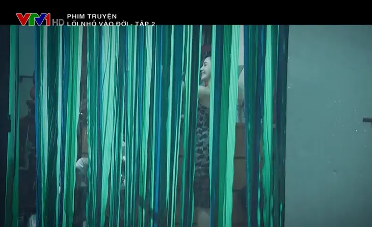 Lối nhỏ vào đời - Tập 2: Dũng đau khổ khi nhớ về quá khứ mẹ theo trai - Ảnh 10. Lối nhỏ vào đời - Tập 2: Dũng đau khổ khi nhớ về quá khứ mẹ theo trai - Ảnh 10.