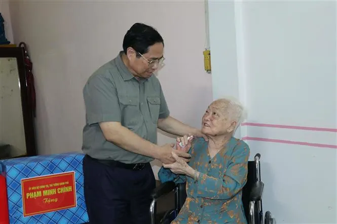TP Cần Thơ phải thực sự là trung tâm động lực của vùng - Ảnh 5. TP Cần Thơ phải thực sự là trung tâm động lực của vùng - Ảnh 5.