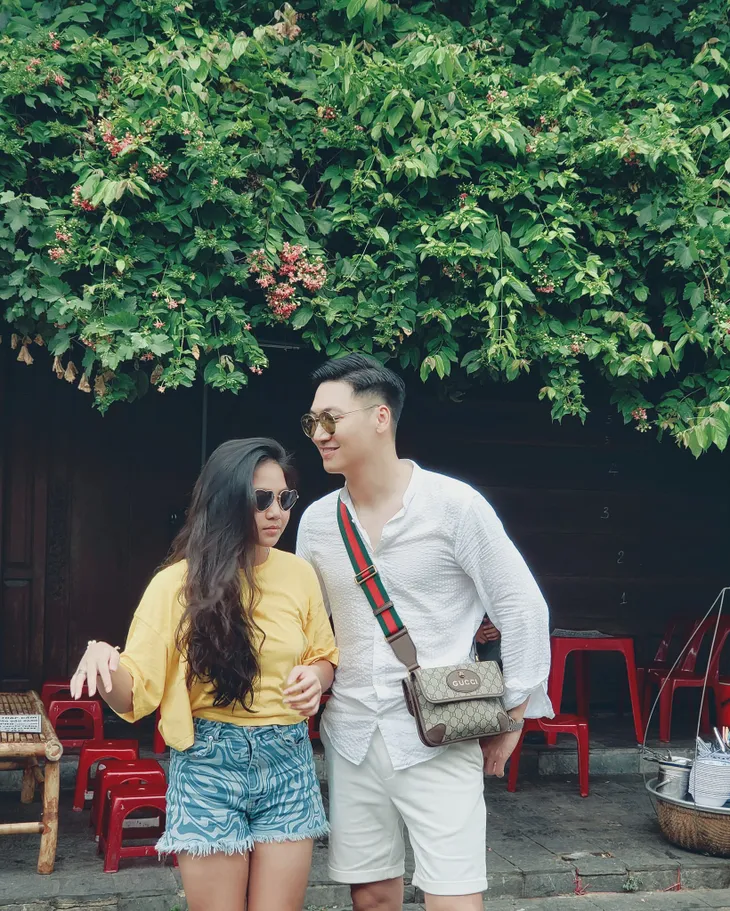 Diễn viên Việt tuần qua: Mạnh Trường dẫn vợ con đi Hội An, Quỳnh Kool gợi cảm với tóc ngắn - Ảnh 12. Diễn viên Việt tuần qua: Mạnh Trường dẫn vợ con đi Hội An, Quỳnh Kool gợi cảm với tóc ngắn - Ảnh 12.