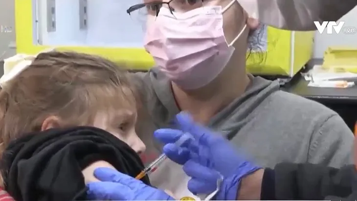 Israel tiêm vaccine cho trẻ dưới 5 tuổi - Ảnh 1. Israel tiêm vaccine cho trẻ dưới 5 tuổi - Ảnh 1.