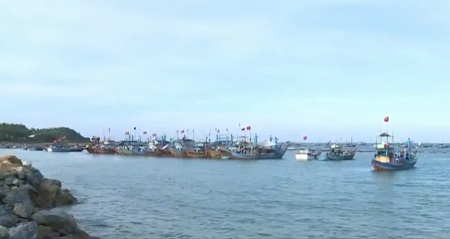 Đầu tư hàng tỷ đồng, tàu cá vẫn không được vươn khơi - Ảnh 1. Đầu tư hàng tỷ đồng, tàu cá vẫn không được vươn khơi - Ảnh 1.
