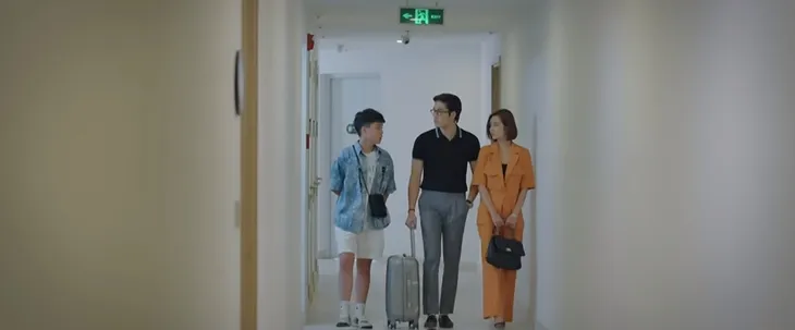 Thương ngày nắng về 2 - Tập 44: Bà Nga lo em trai phải đổ vỏ - Ảnh 5. Thương ngày nắng về 2 - Tập 44: Bà Nga lo em trai phải đổ vỏ - Ảnh 5.