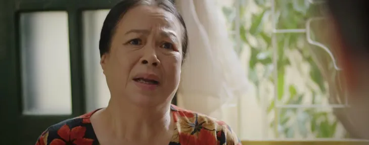 Thương ngày nắng về 2 - Tập 44: Ông Sang bí mật đưa con trai Nhật Mai về nước - Ảnh 8. Thương ngày nắng về 2 - Tập 44: Ông Sang bí mật đưa con trai Nhật Mai về nước - Ảnh 8.