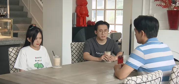 Lối nhỏ vào đời - Tập 25: Ông Hoàng đi tìm tung tích con trai - Ảnh 1. Lối nhỏ vào đời - Tập 25: Ông Hoàng đi tìm tung tích con trai - Ảnh 1.