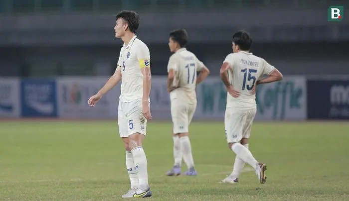 Thua U19 Lào, HLV Thái Lan vẫn chưa hiểu chuyện gì đã xảy ra - Ảnh 2. Thua U19 Lào, HLV Thái Lan vẫn chưa hiểu chuyện gì đã xảy ra - Ảnh 2.