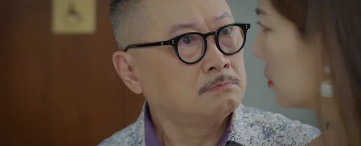 Thương ngày nắng về 2 - Tập 45: Biết Vân yêu Phong, Bách ngậm ngùi chấp nhận ra đi - Ảnh 25. Thương ngày nắng về 2 - Tập 45: Biết Vân yêu Phong, Bách ngậm ngùi chấp nhận ra đi - Ảnh 25.