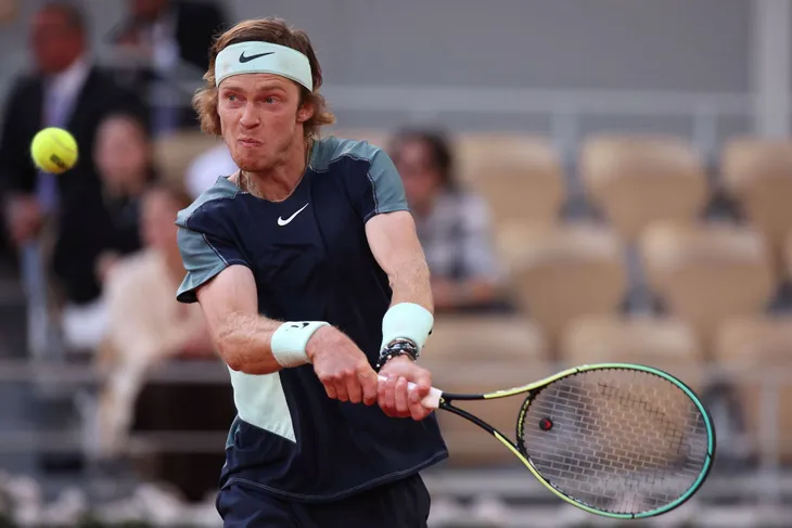 Dominic Thiem vượt qua Bautista Agut ở giải Thụy Điển mở rộng - Ảnh 4. Dominic Thiem vượt qua Bautista Agut ở giải Thụy Điển mở rộng - Ảnh 4.