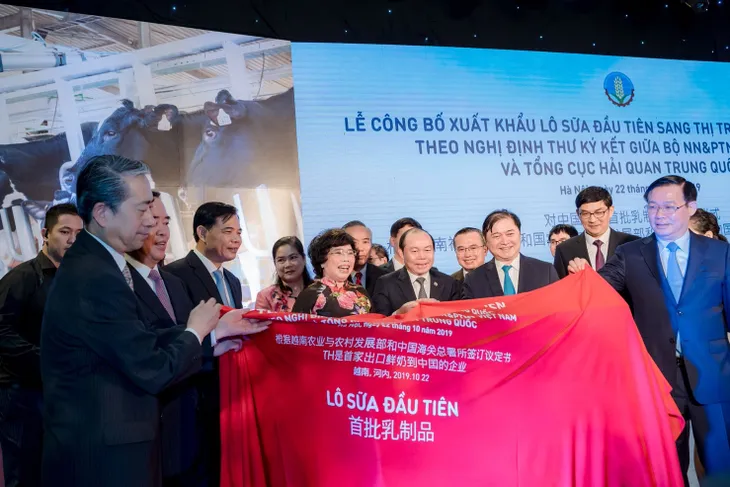TH true MILK lọt Top 2 Thương hiệu sữa được người tiêu dùng lựa chọn nhiều nhất - Ảnh 4. TH true MILK lọt Top 2 Thương hiệu sữa được người tiêu dùng lựa chọn nhiều nhất - Ảnh 4.