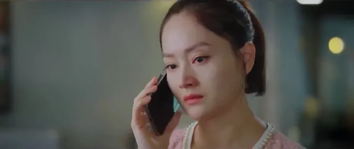 Thương ngày nắng về 2 - Tập 46: Bà Hiền hối hận, rơi nước mắt xin lỗi con dâu - Ảnh 1. Thương ngày nắng về 2 - Tập 46: Bà Hiền hối hận, rơi nước mắt xin lỗi con dâu - Ảnh 1.