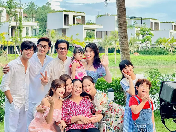Thương ngày nắng về: Lan Phương hé lộ cảnh cuối của Khánh - Ảnh 2. Thương ngày nắng về: Lan Phương hé lộ cảnh cuối của Khánh - Ảnh 2.