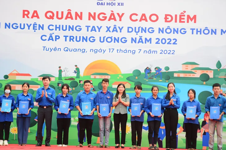 Khơi nguồn sức trẻ đổi mới bộ mặt vùng nông thôn - Ảnh 1. Khơi nguồn sức trẻ đổi mới bộ mặt vùng nông thôn - Ảnh 1.