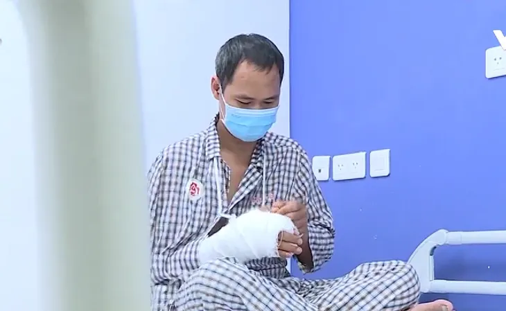 Lạm dụng tiêm khớp, biến chứng khó lường - Ảnh 1. Lạm dụng tiêm khớp, biến chứng khó lường - Ảnh 1.