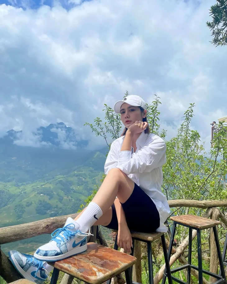 Diễn viên Việt tuần qua: Thu Quỳnh đăng ảnh từ 10 năm trước, Mạnh Trường nịnh vợ - Ảnh 1. Diễn viên Việt tuần qua: Thu Quỳnh đăng ảnh từ 10 năm trước, Mạnh Trường nịnh vợ - Ảnh 1.