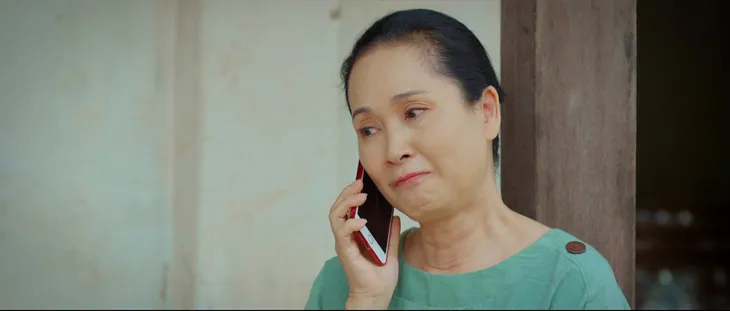 Thương ngày nắng về 2 - Tập 46: Khánh ngầm từ chối bác sĩ Minh, tỏ ý muốn quay lại với Đức - Ảnh 2. Thương ngày nắng về 2 - Tập 46: Khánh ngầm từ chối bác sĩ Minh, tỏ ý muốn quay lại với Đức - Ảnh 2.