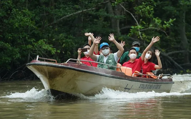 Doanh nghiệp du lịch xoay xở giữ giá tour - Ảnh 1. Doanh nghiệp du lịch xoay xở giữ giá tour - Ảnh 1.