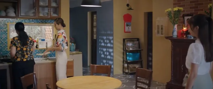 Thương ngày nắng về 2 - Tập 48: Vân Vân nuốt nước mắt vào trong để chia tay Phong - Ảnh 11. Thương ngày nắng về 2 - Tập 48: Vân Vân nuốt nước mắt vào trong để chia tay Phong - Ảnh 11.