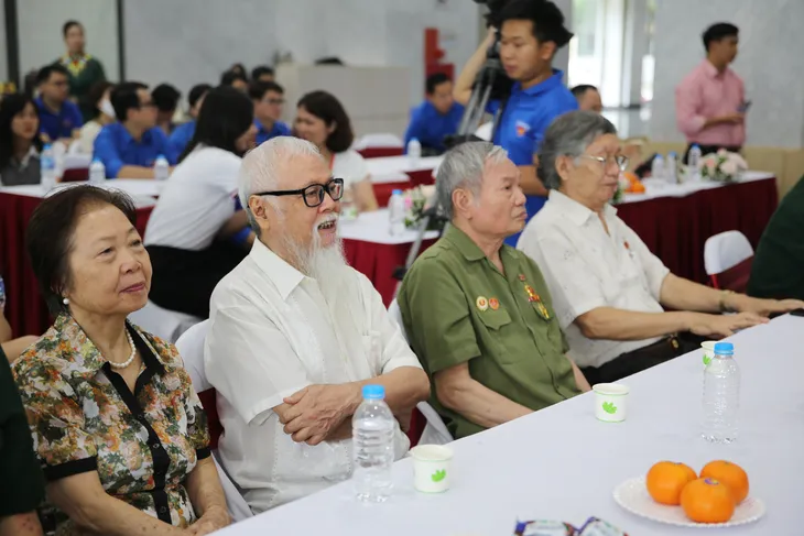 Đài THVN gặp mặt tri ân các anh hùng liệt sĩ, thương binh nhân kỷ niệm 75 năm Ngày Thương binh - Liệt sĩ 27/7 - Ảnh 2. Đài THVN gặp mặt tri ân các anh hùng liệt sĩ, thương binh nhân kỷ niệm 75 năm Ngày Thương binh - Liệt sĩ 27/7 - Ảnh 2.