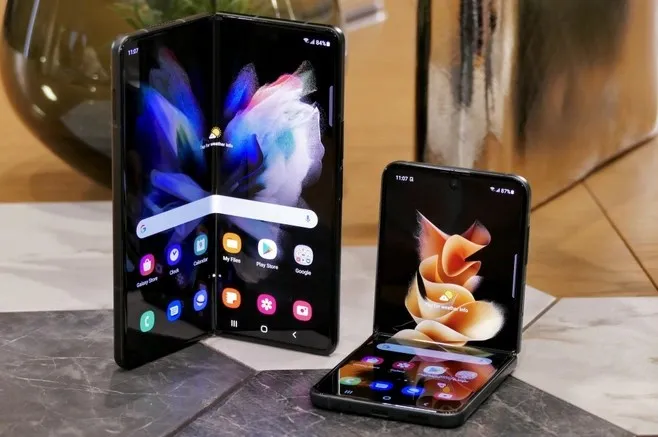 Samsung có thành công với điện thoại màn hình gập? - Ảnh 1. Samsung có thành công với điện thoại màn hình gập? - Ảnh 1.